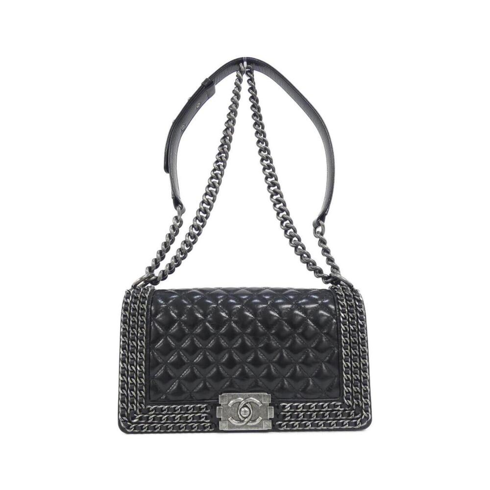 Chanel Boy line 92872 shoulder bag